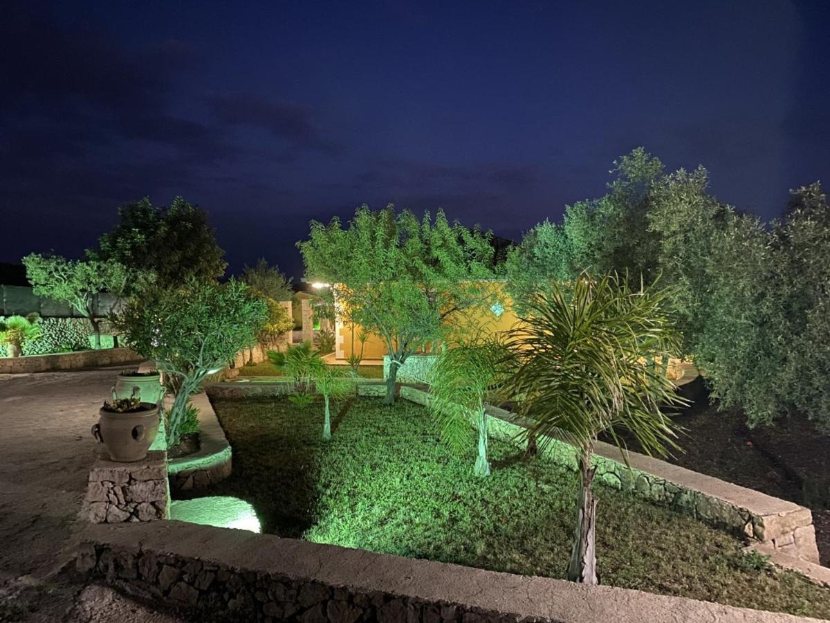 Villa Leonardo Canicattini Bagni エクステリア 写真