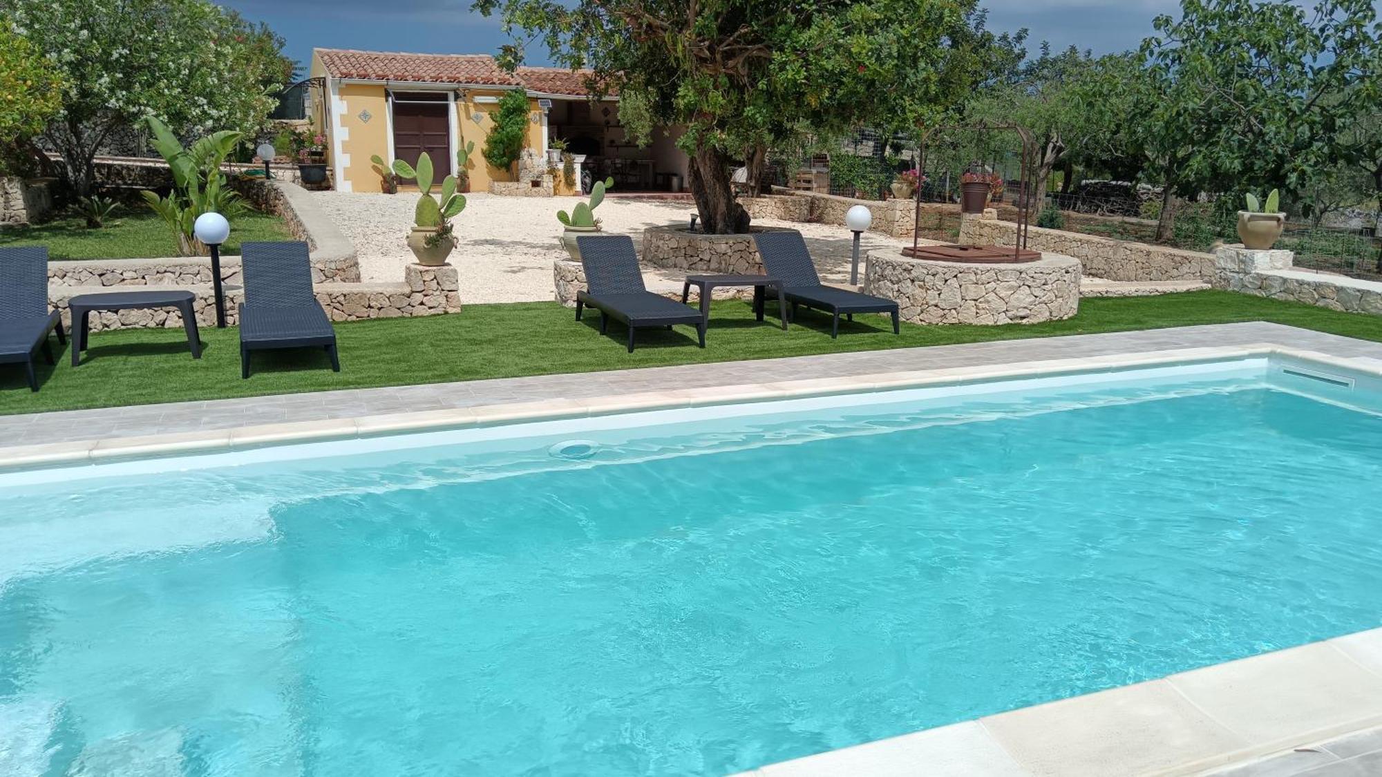Villa Leonardo Canicattini Bagni エクステリア 写真