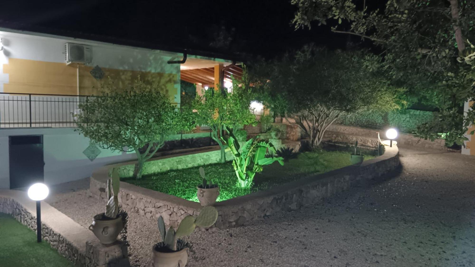 Villa Leonardo Canicattini Bagni エクステリア 写真
