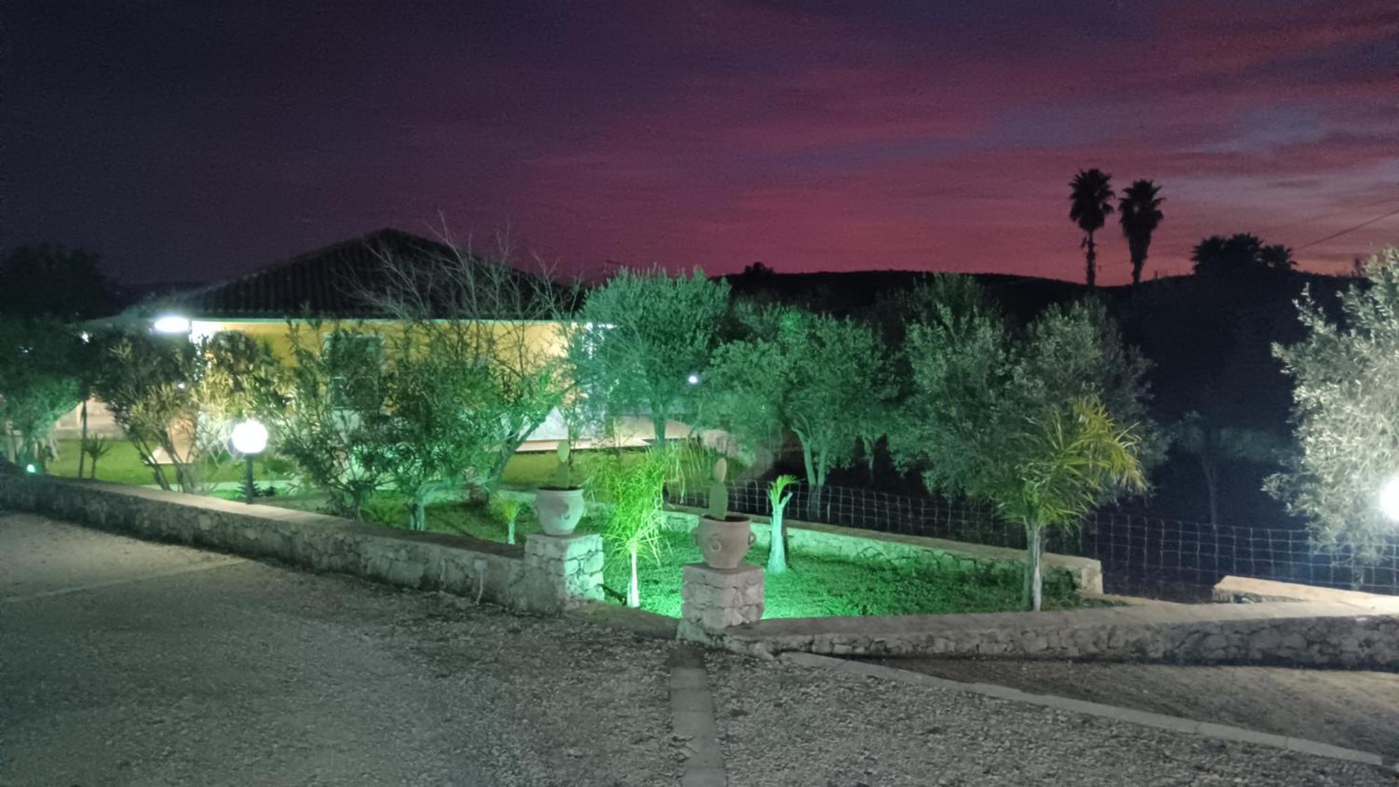 Villa Leonardo Canicattini Bagni エクステリア 写真